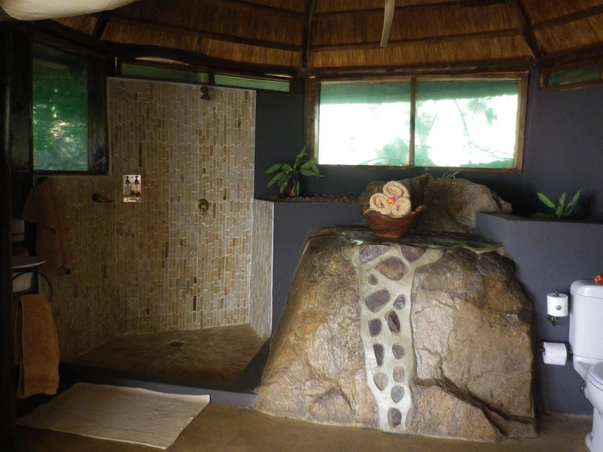 Blue Zebra Island Lodge Senga Bagian luar foto