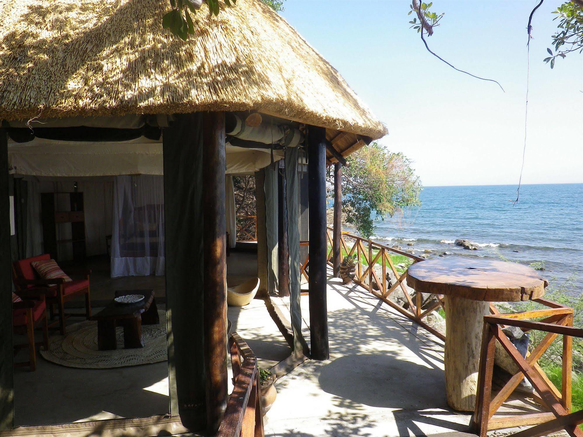 Blue Zebra Island Lodge Senga Bagian luar foto