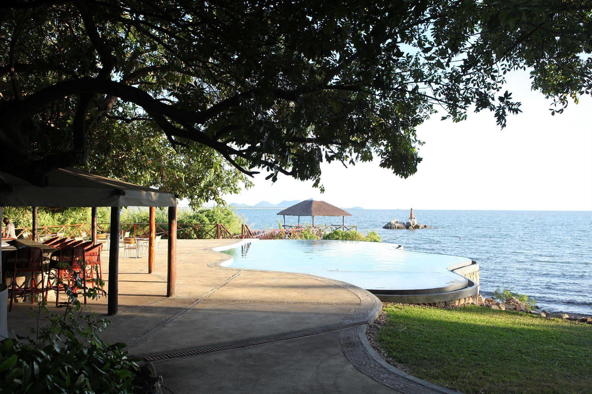 Blue Zebra Island Lodge Senga Bagian luar foto